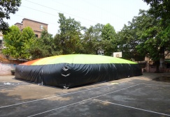 Inflatable Trampoline Jumping Bag Stunt Suppliers